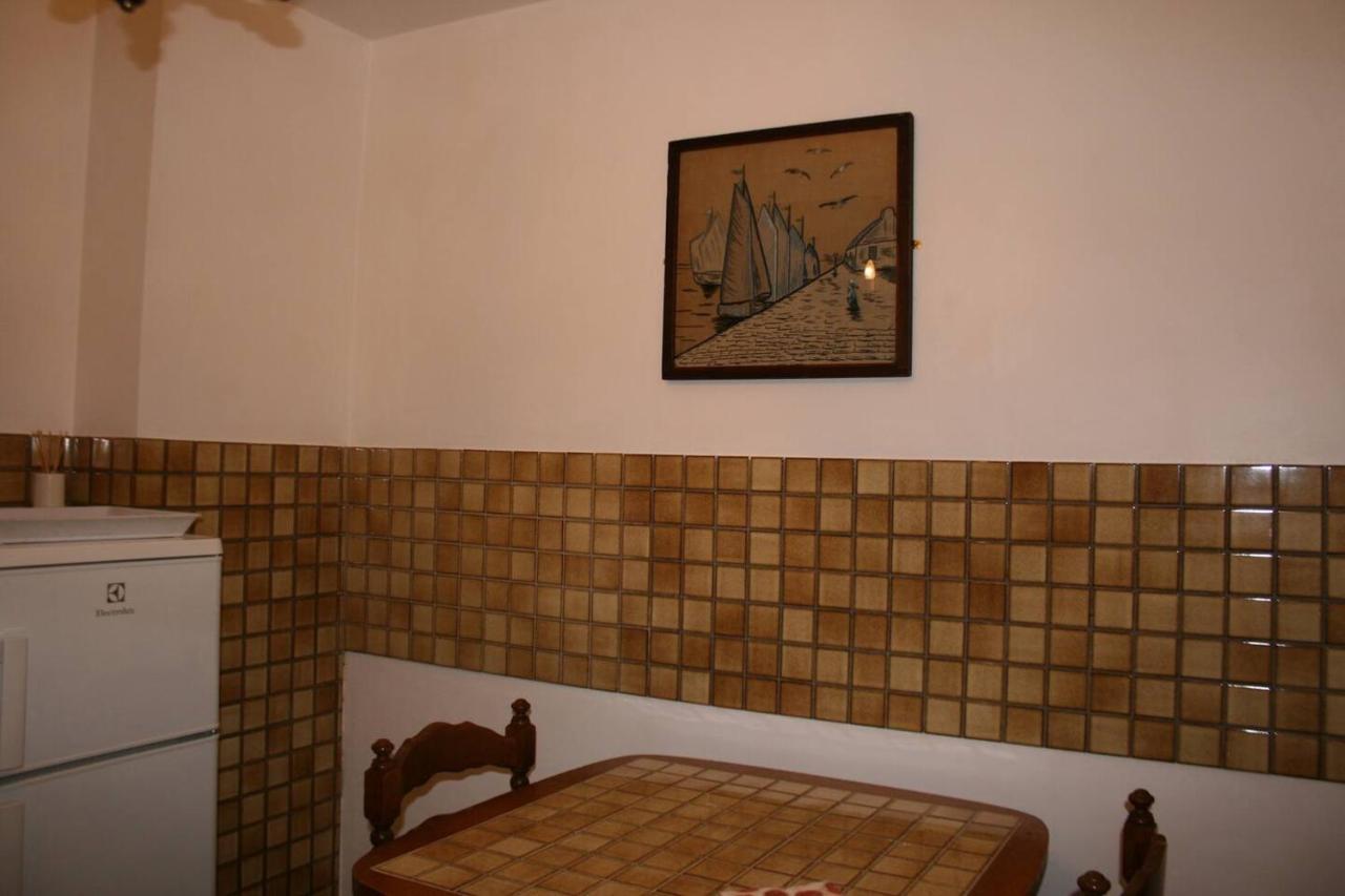 1 Bedroom House 20Min Walk To Centre In Турню Экстерьер фото